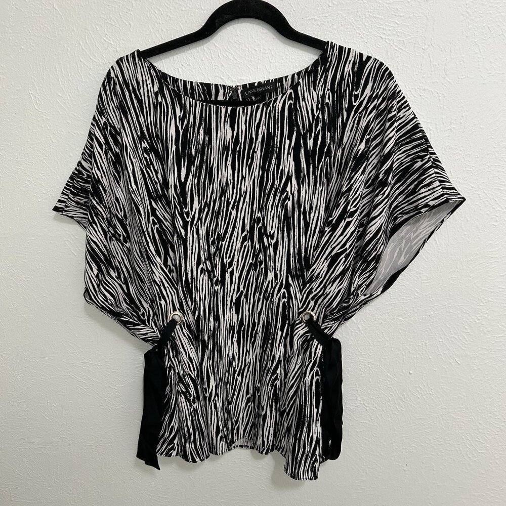 LANE BRYANT Tunic Top Blouse Size 18 / 20 Black White Dolman Sleeve Crew Neck